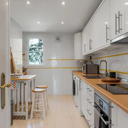 Apartment Vivi Homes - Rome Pool, Garden, Golf & Marbella