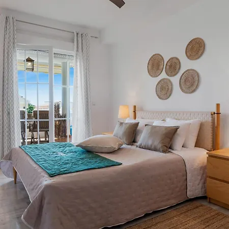 Apartment Vivi Homes - Rome Pool, Garden, Golf & Marbella
