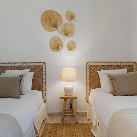 Vivi Homes - Rome Pool, Garden, Golf & Lägenhet *