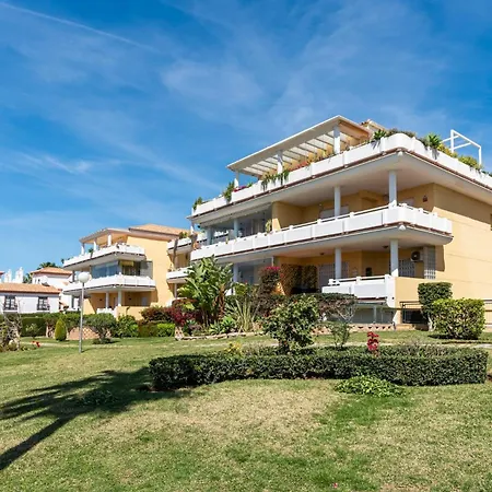 Vivi Homes - Rome Pool, Garden, Golf & * Marbella