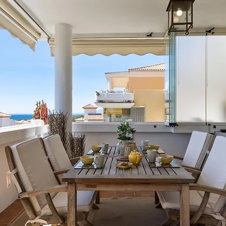 Vivi Homes - Rome Pool, Garden, Golf & Lägenhet Marbella