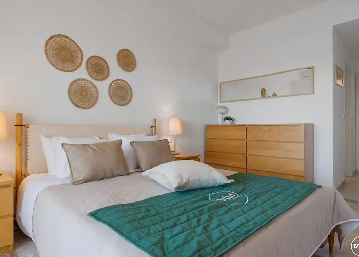 Vivi Homes - Rome Pool, Garden, Golf & 马尔韦利亚