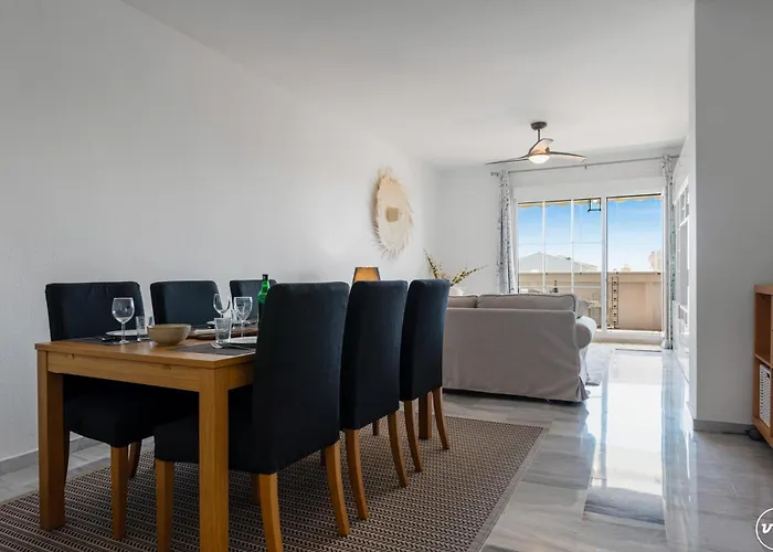 Vivi Homes - Rome Pool, Garden, Golf & Marbella
