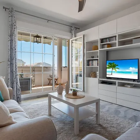 Vivi Homes - Rome Pool, Garden, Golf & Apartment