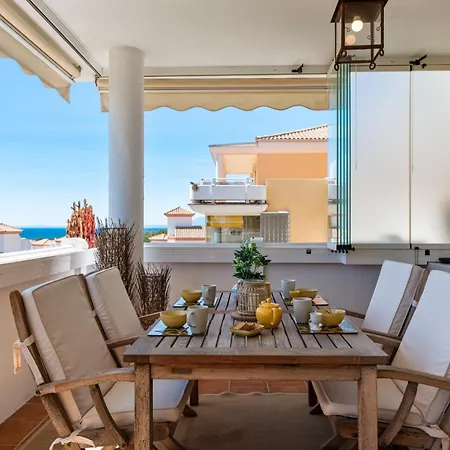Апартаменты Vivi Homes - Rome Pool, Garden, Golf & Марбелья