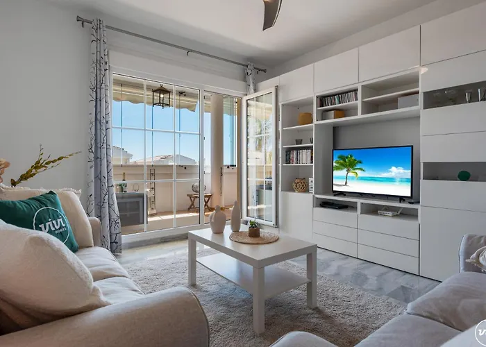 Vivi Homes - Rome Pool, Garden, Golf & شقة