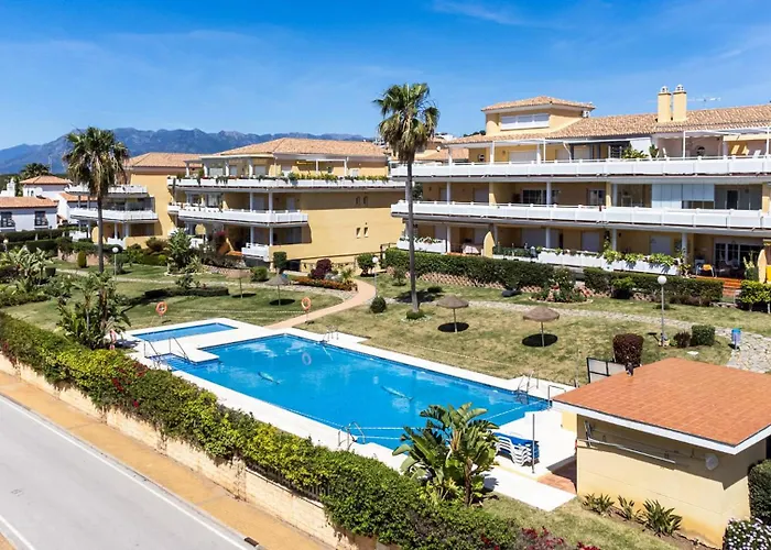 Vivi Homes - Rome Pool, Garden, Golf & شقة