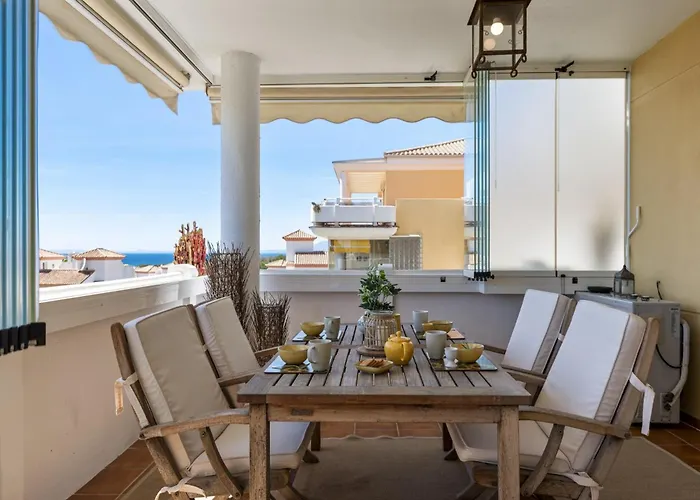 Vivi Homes - Rome Pool, Garden, Golf & شقة ماربيا